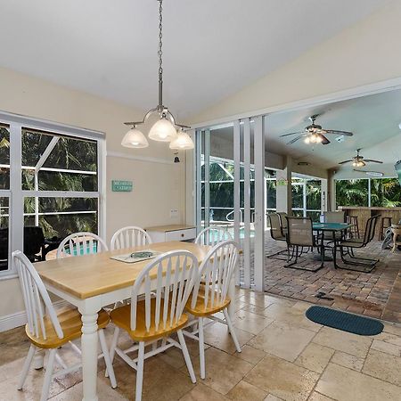 Luxury Home, Hot Tub, Heated Pool, Tiki Bar - Villa Spain Cape Coral Exteriér fotografie