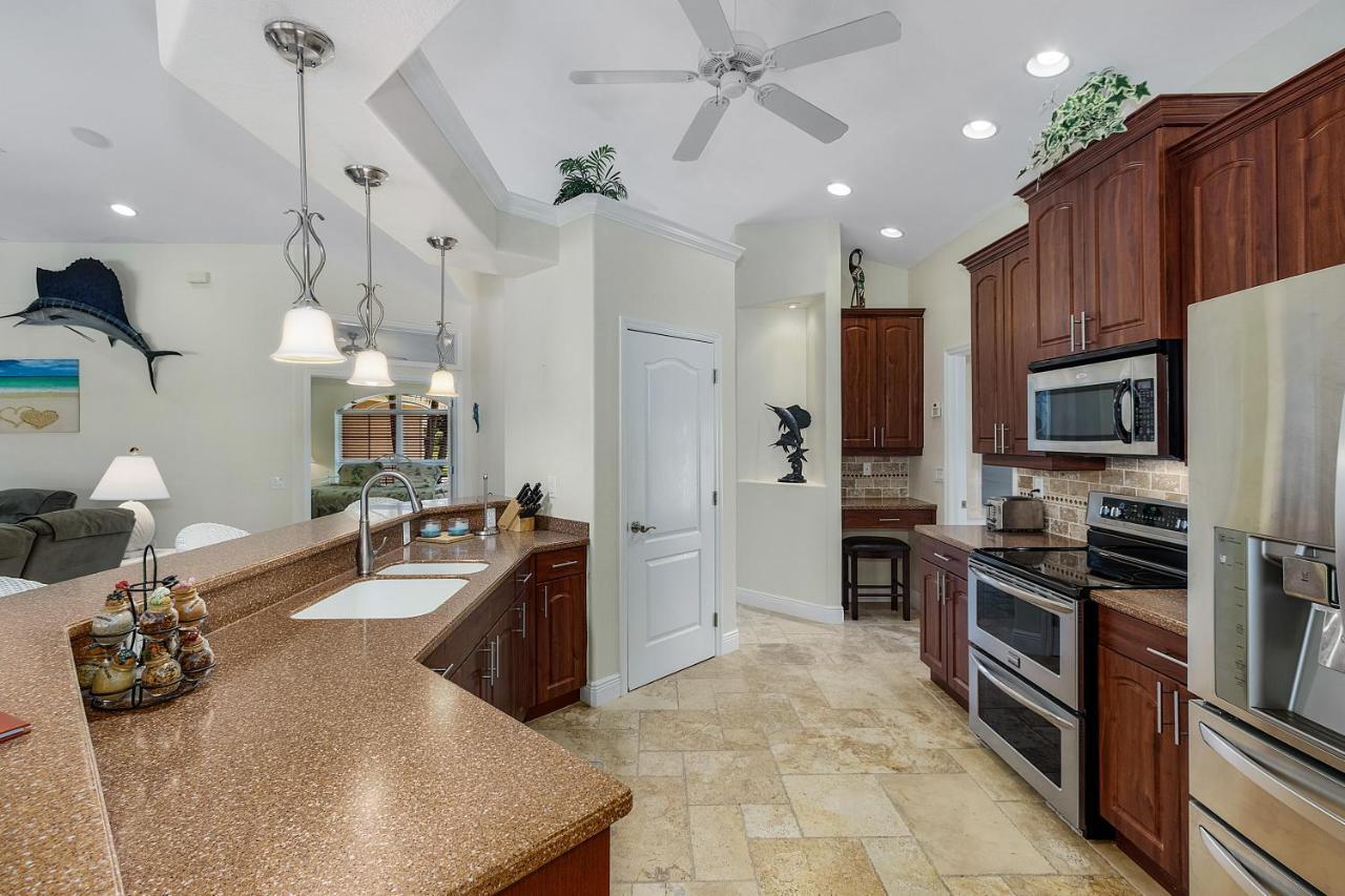 Luxury Home, Hot Tub, Heated Pool, Tiki Bar - Villa Spain Cape Coral Exteriér fotografie